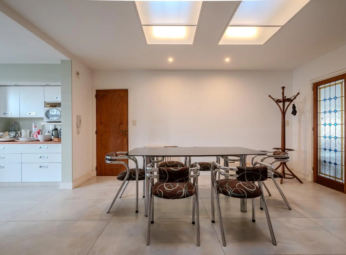 MAGNIFICA CASA EN ESQUINA EN ZONA GUEMES - 365M2 CUB. 4