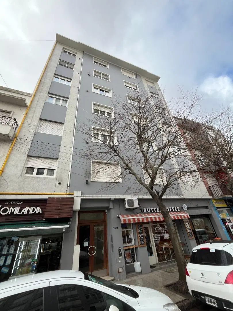 2 AMBIENTES EN ALQUILER - 24M. - ALBERTI Y TUCUMAN 1