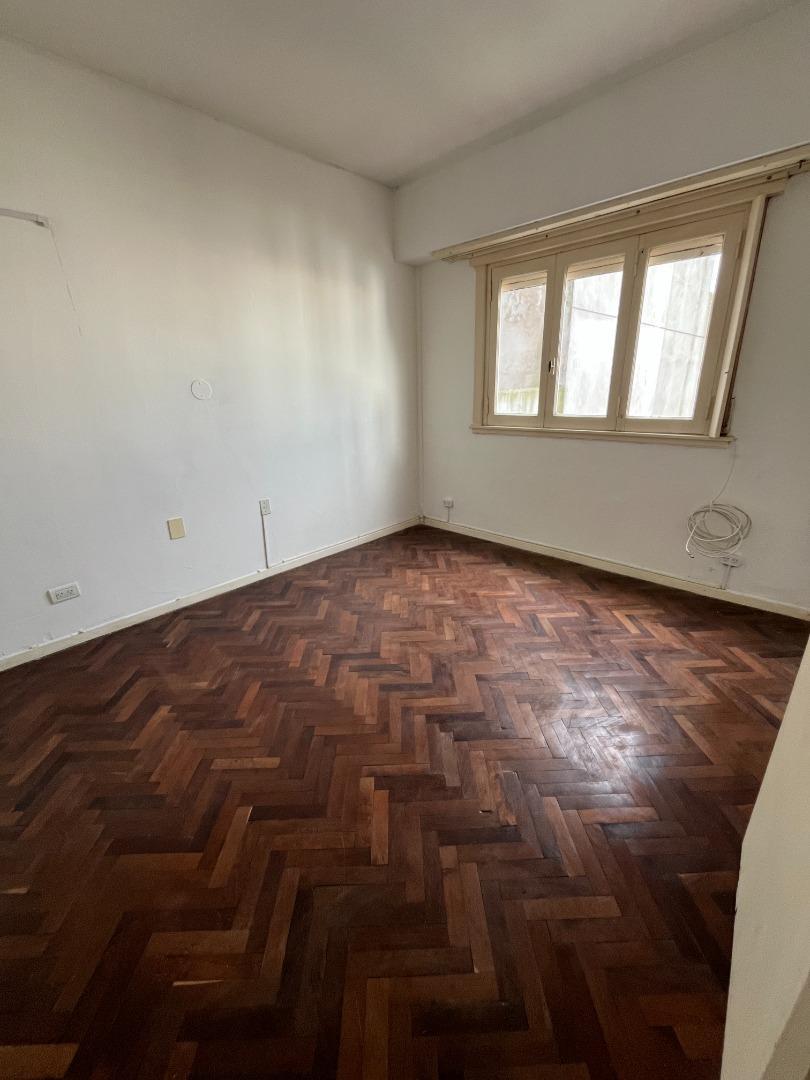 Foto de 2 AMBIENTES EN ALQUILER - 24M. - ALBERTI Y TUCUMAN, imagen 4
