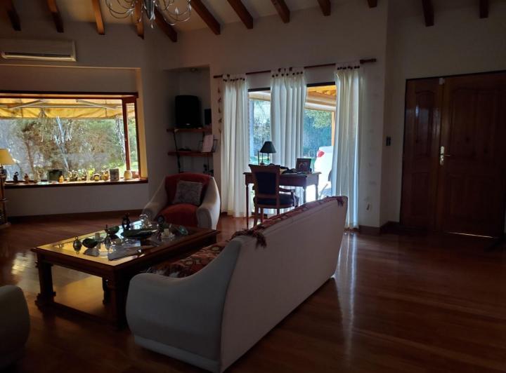 Casa en  venta , centro , excelente estado 4