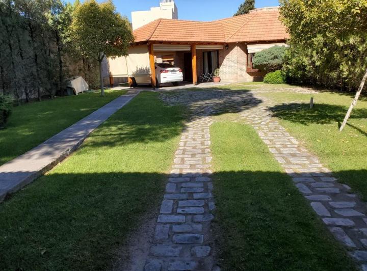 Casa en  venta , centro , excelente estado 5