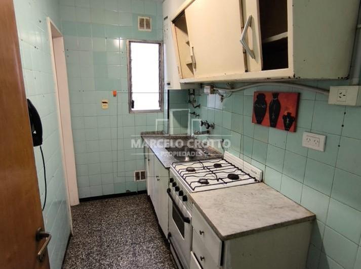ALQUILER 24 MESES VIVIENDA DEPARTAMENTO ZONA CENTRO 2 AMBIENTES CON COCHERA CUBIERTA 5