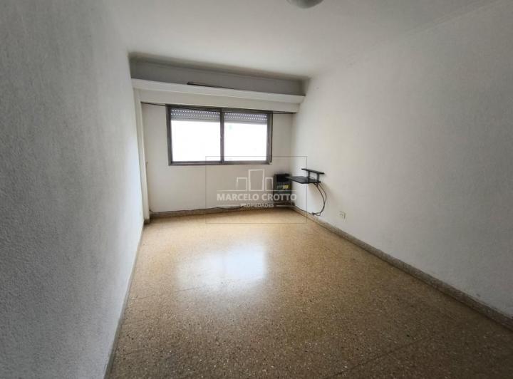 ALQUILER 24 MESES VIVIENDA DEPARTAMENTO ZONA CENTRO 2 AMBIENTES CON COCHERA CUBIERTA 1