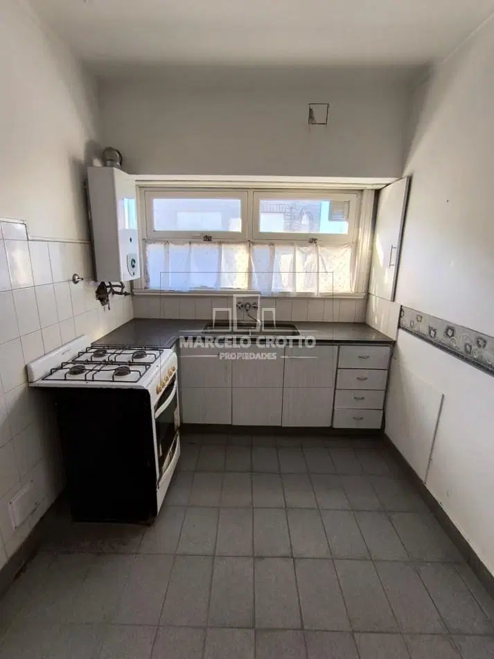 VENTA DE DEPARTAMENTO 3 AMBIENTES BARRIO SAN JOSE 3