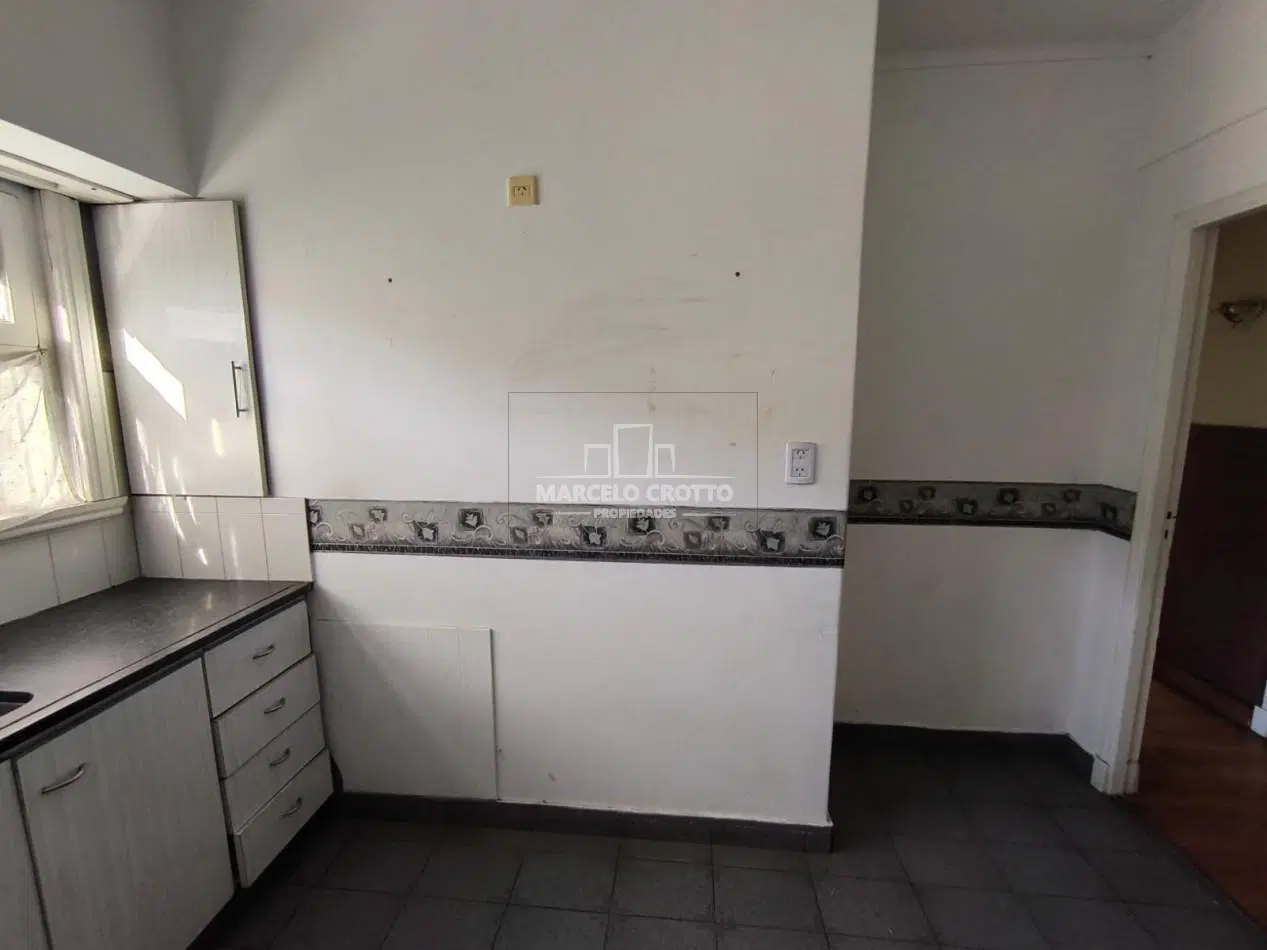 VENTA DE DEPARTAMENTO 3 AMBIENTES BARRIO SAN JOSE 2