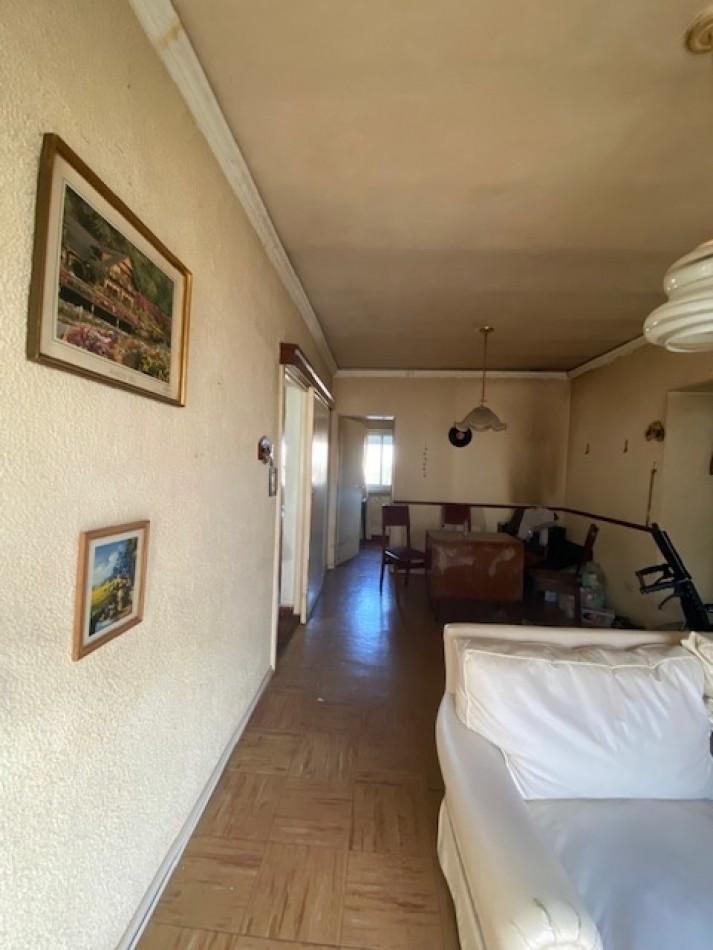 Departamento de Tres Amb. en San Carlos 1