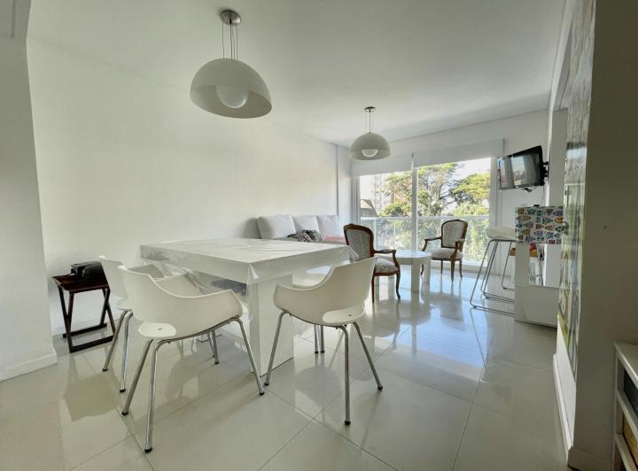Impecable dos ambientes edificio LUMIERE 2