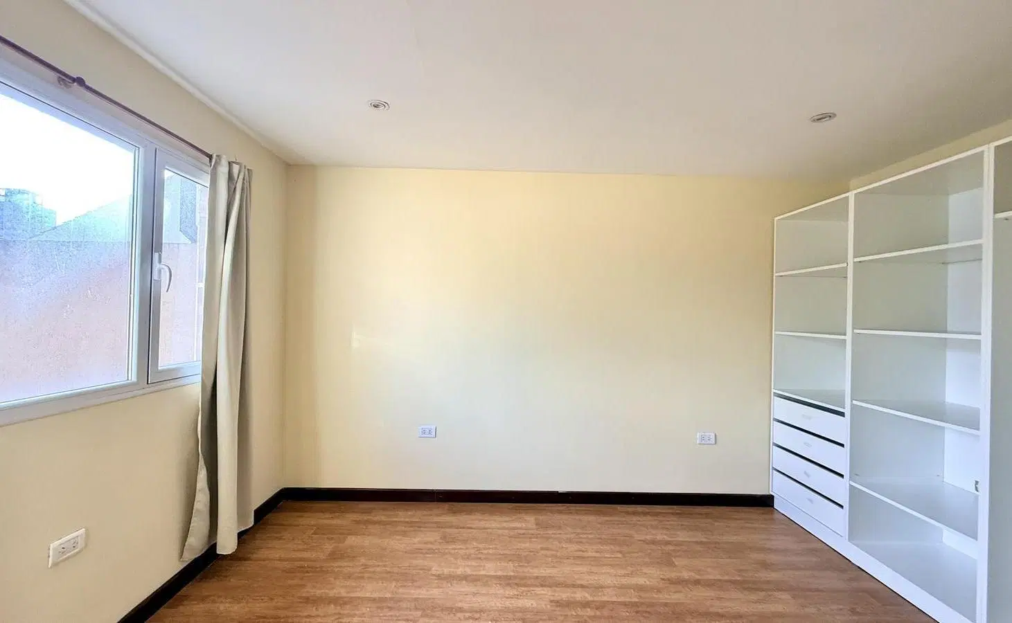 Casa de 4 ambientes en excelente estado zona Puerto 3