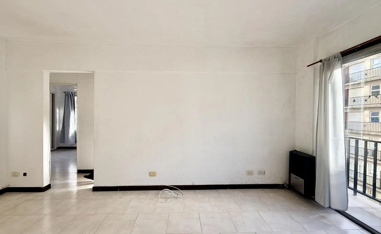 Departamento ideal vivienda o renta zona Aldrey 4