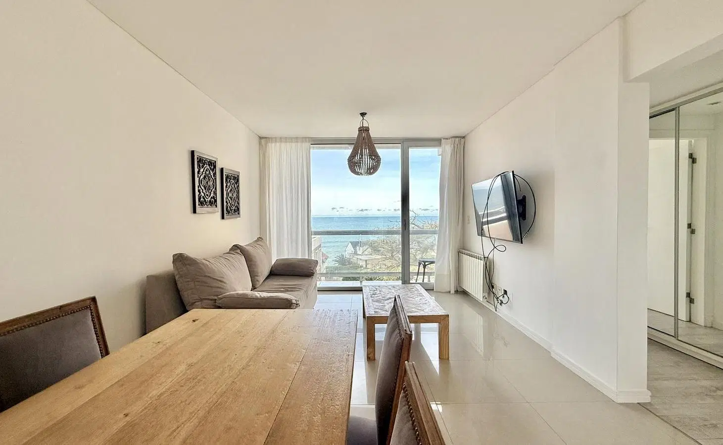 Impecable piso en Playa Chica con vista al mar 5