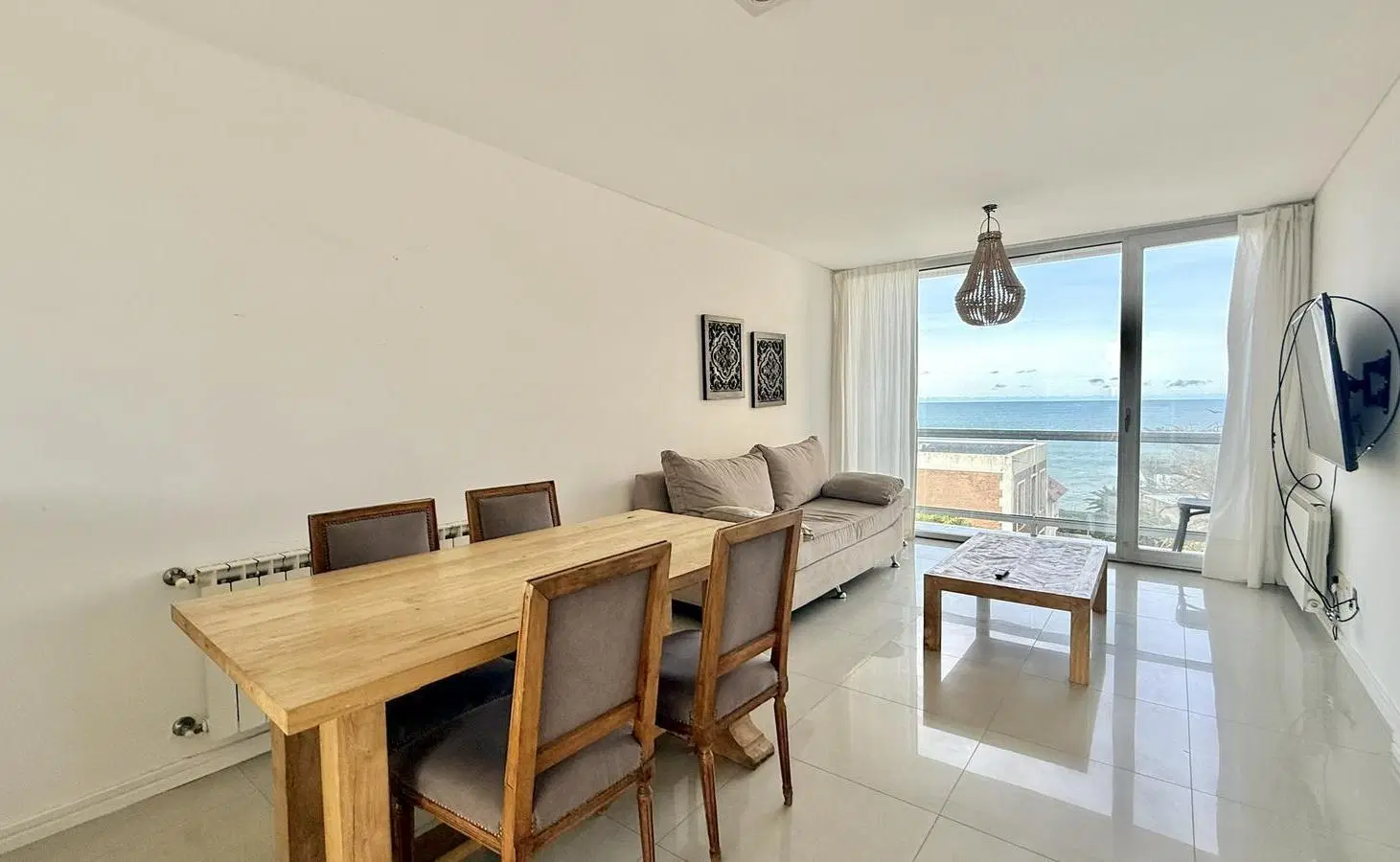 Impecable piso en Playa Chica con vista al mar 3