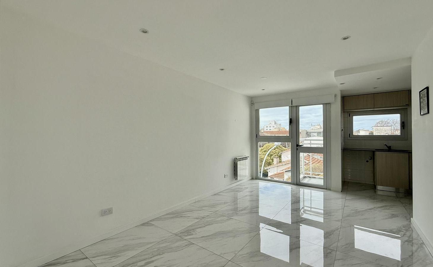 Departamento impecable 2 amb con cochera
