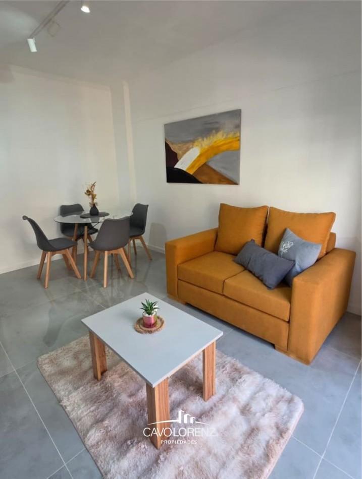 Impecable departamento 2 Ambientes al Frente con balcon - A Nuevo!