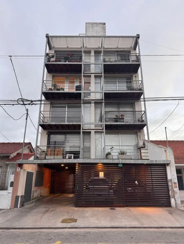 San Lorenzo 2434 - Impecable dep. tres ambientes con cochera 5
