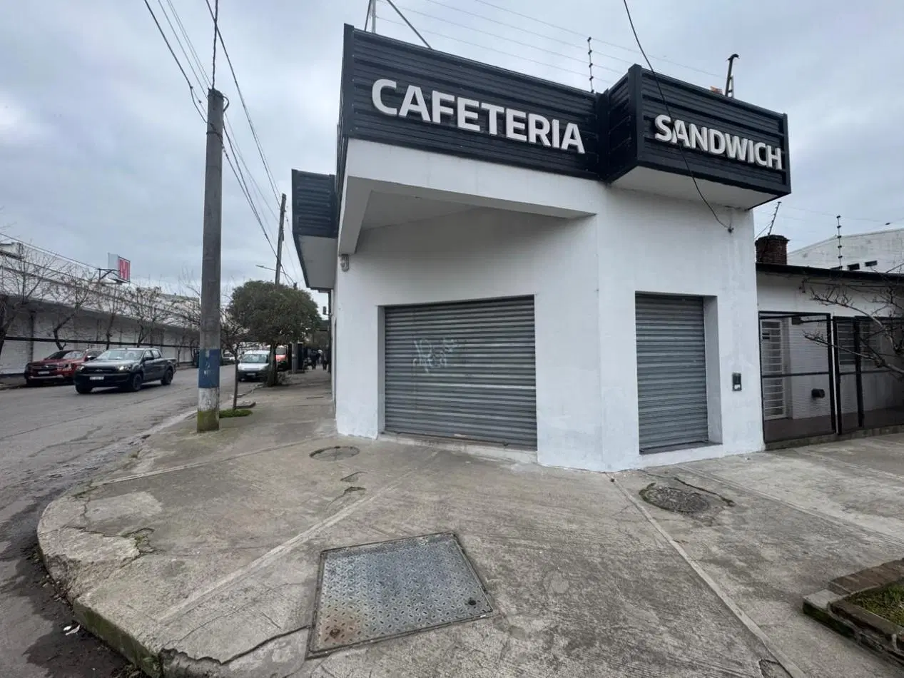 Alquiler - Victoriano Montes esq. Alberti - Local comercial de 27 m2 4