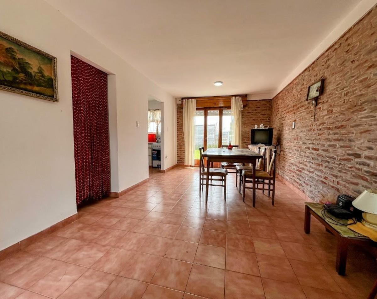 Venta. Duplex 3 Ambientes con Parque. Santa Elena 1