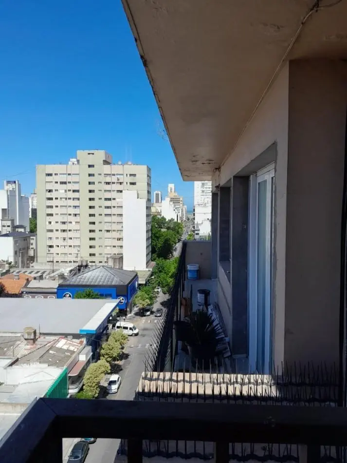 VENTA. DEPARTAMENTO 2 AMB AL FRENTE. CENTRO 3