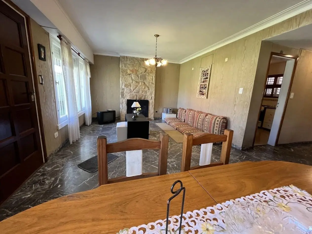VENTA: CASA 4 AMB CON PARQUE . PUNTA MOGOTES 5