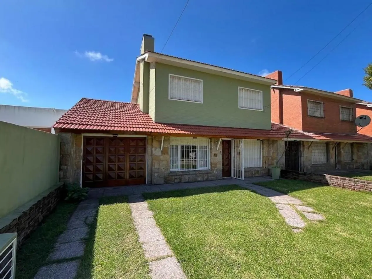 VENTA: CASA 4 AMB CON PARQUE . PUNTA MOGOTES 4
