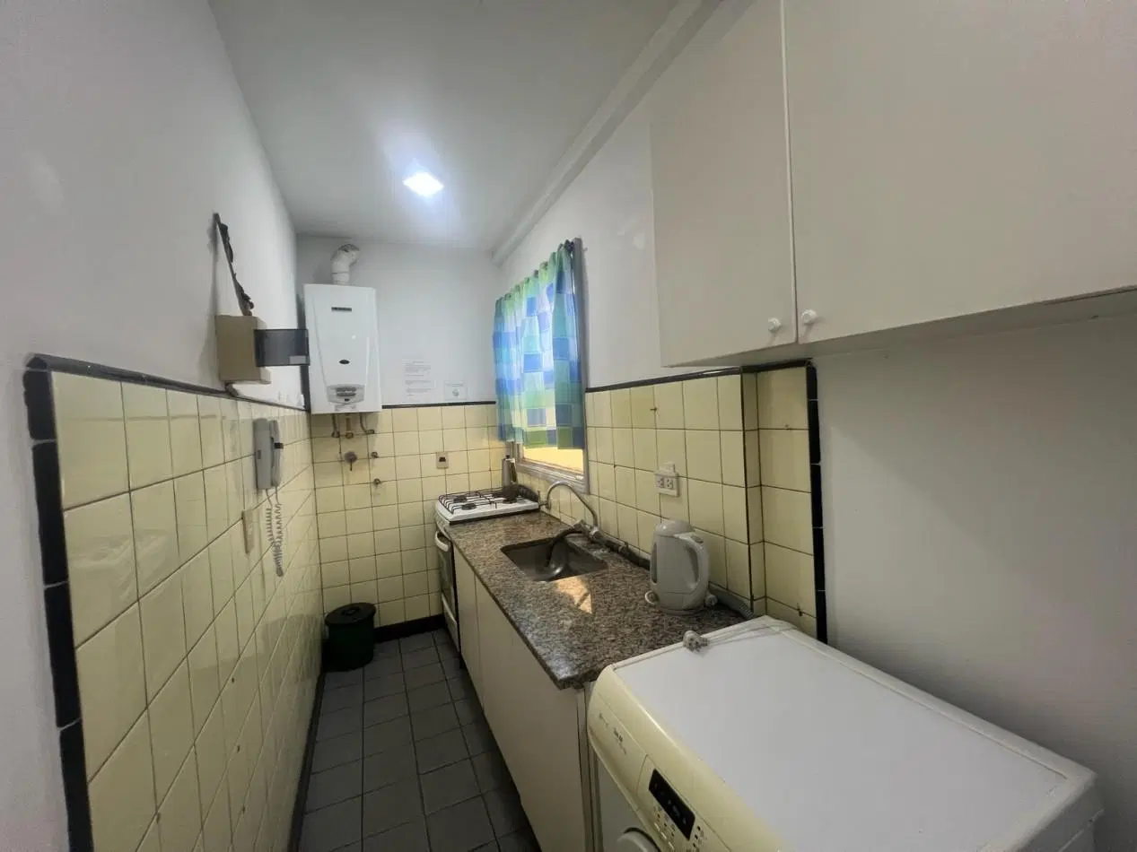 VENTA.DEPTO 2 AMBIENTES AL FRENTE CON BALCON 3