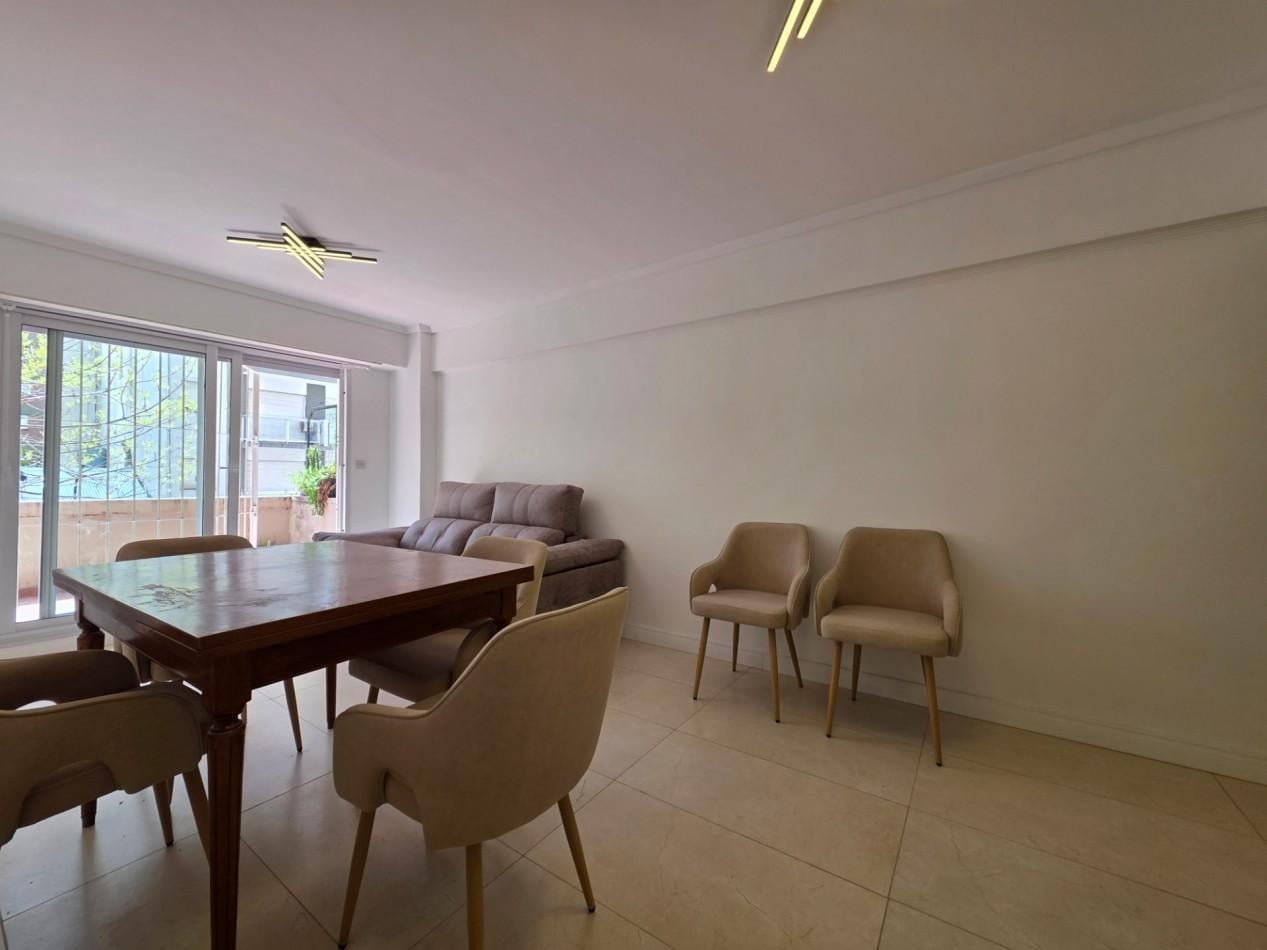Foto de Venta - Departamento 3 Ambientes Reciclado con Balcon - Zona Plaza Colon, imagen 1