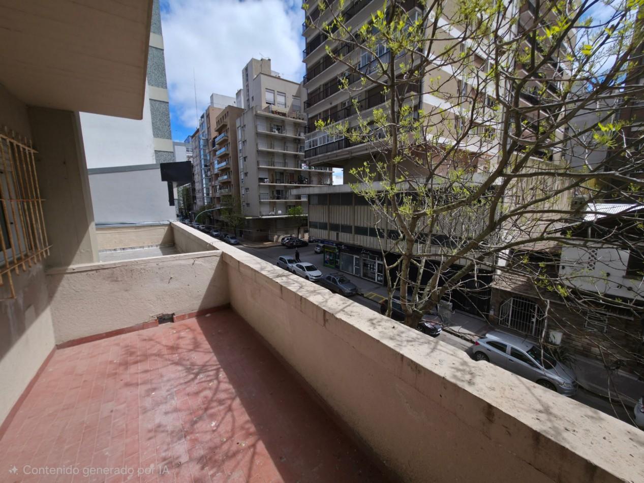 Foto de Venta - Departamento 3 Ambientes Reciclado con Balcon - Zona Plaza Colon, imagen 3