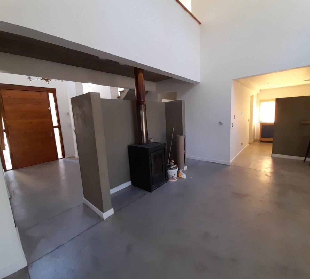 Chalet de 5 Ambientes - Barrio San Benito 1