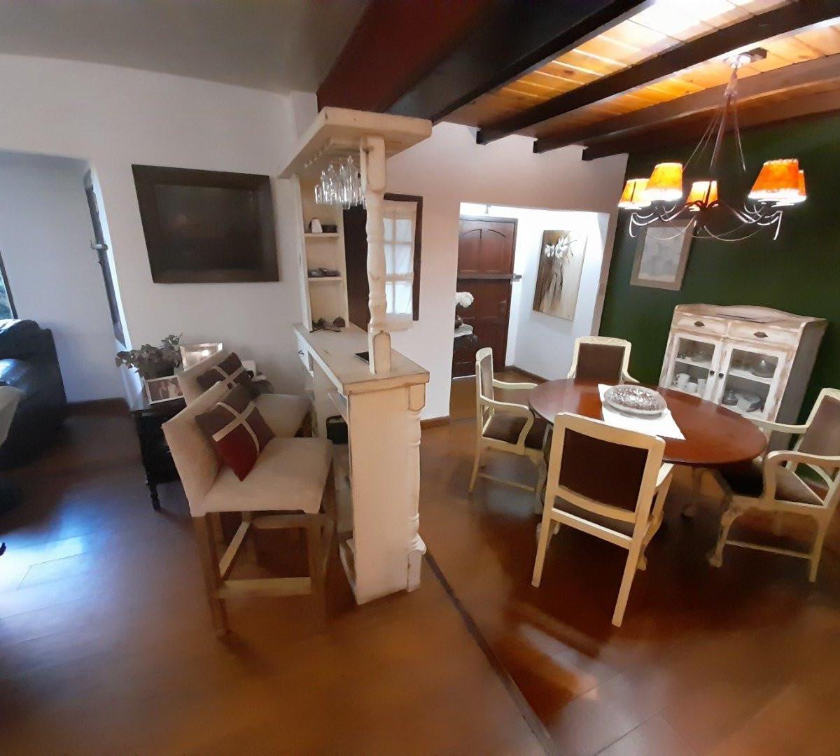 Venta Chalet - 4 Ambientes - Lorenzini y Concepción Arenal 2