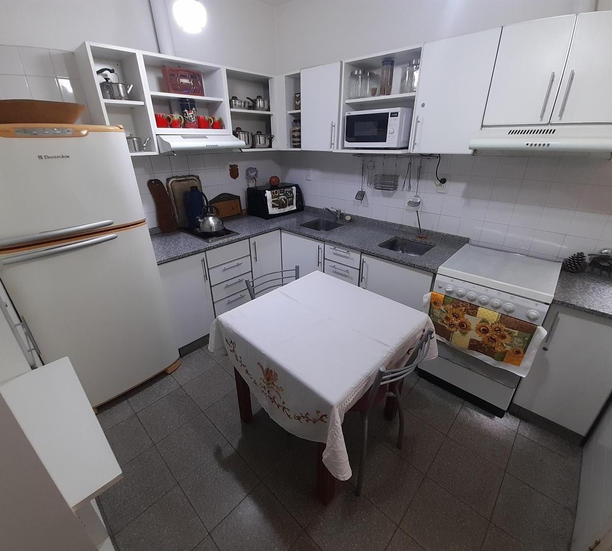Chalet Casona Balcarce E Yrigoyen 4