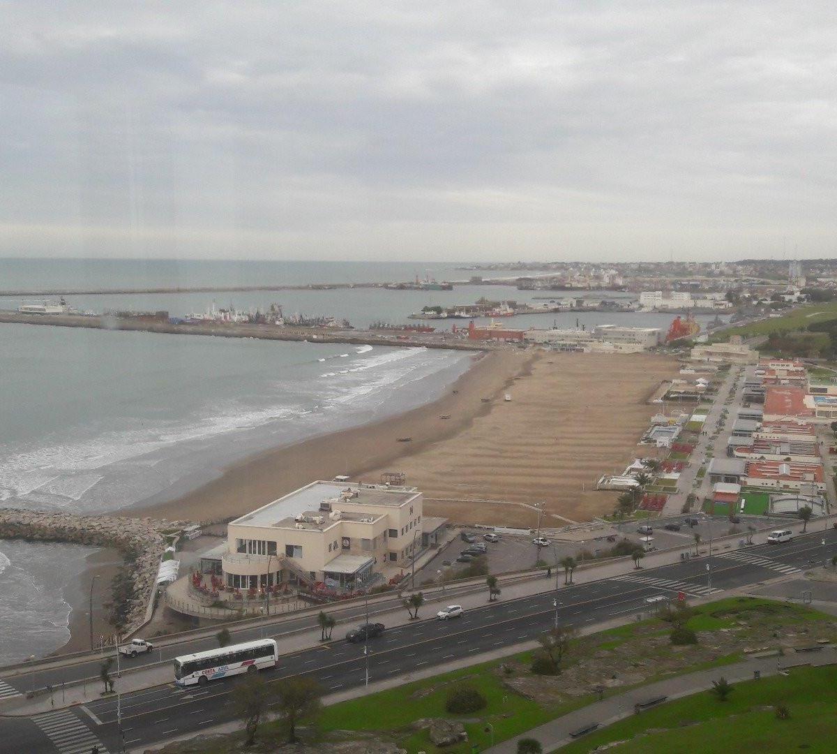 Piso de 7 Ambientes C/ Dependencia - Vista Al Mar 3