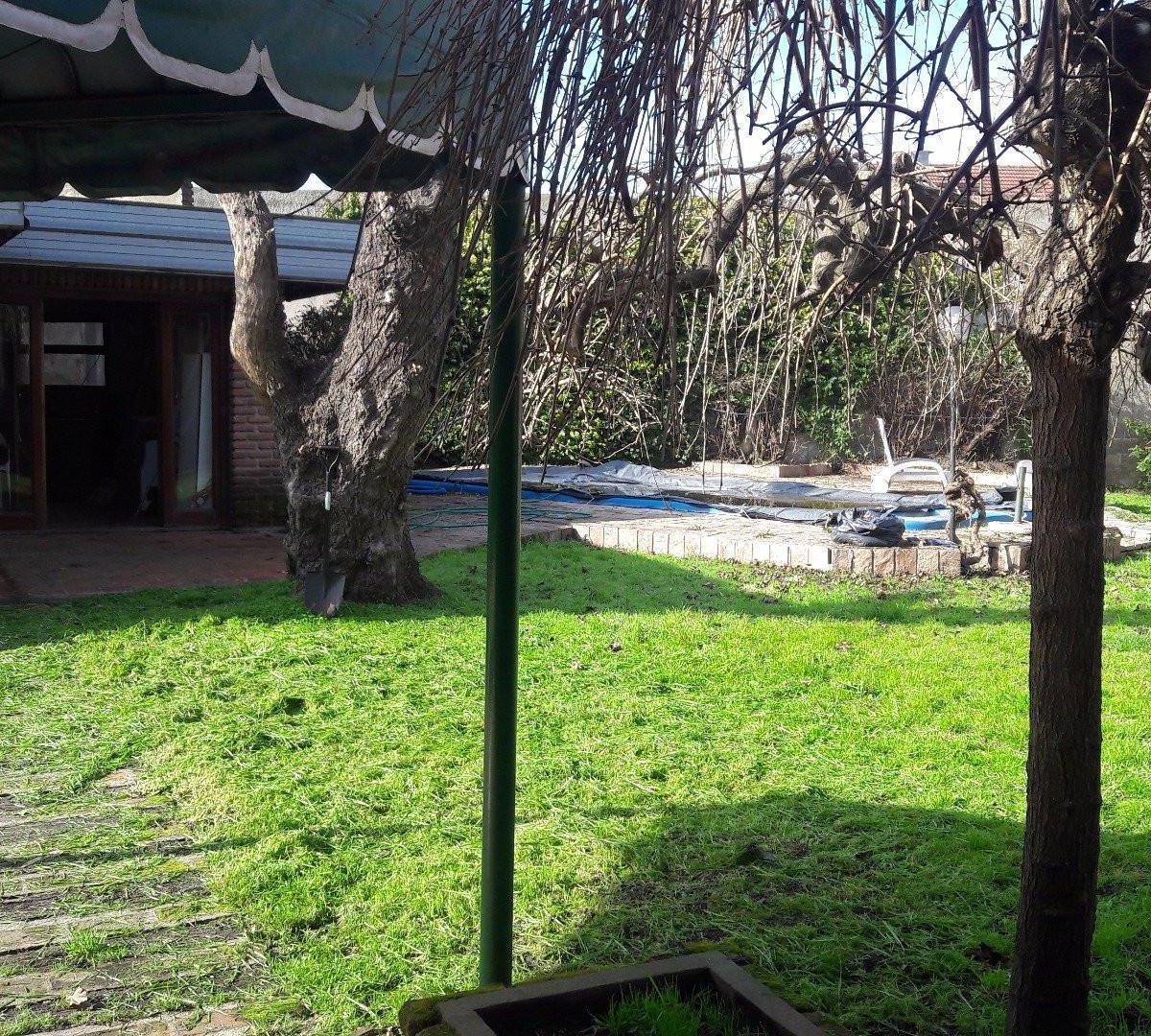 4 Amb. 3 Dor. 220 m² Cub 3