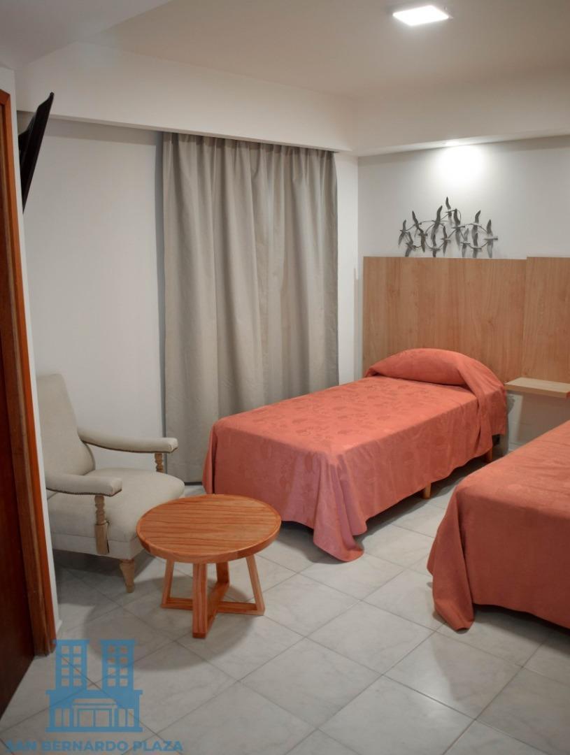Hotel 3 Estrellas 4