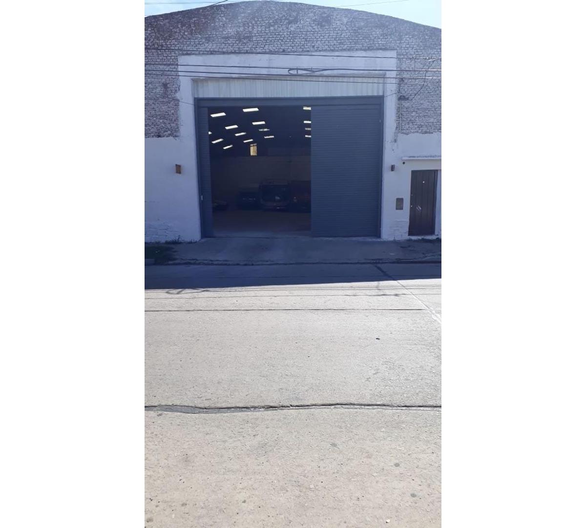 Venta Galpón - Moreno 4500 3