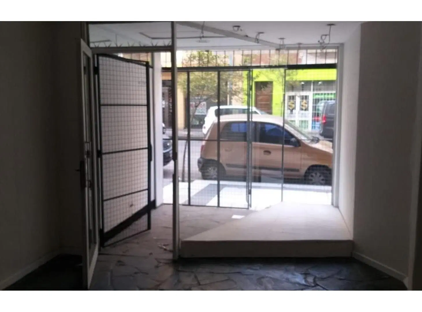 Alquiler Local - Santa Fe 1600 4