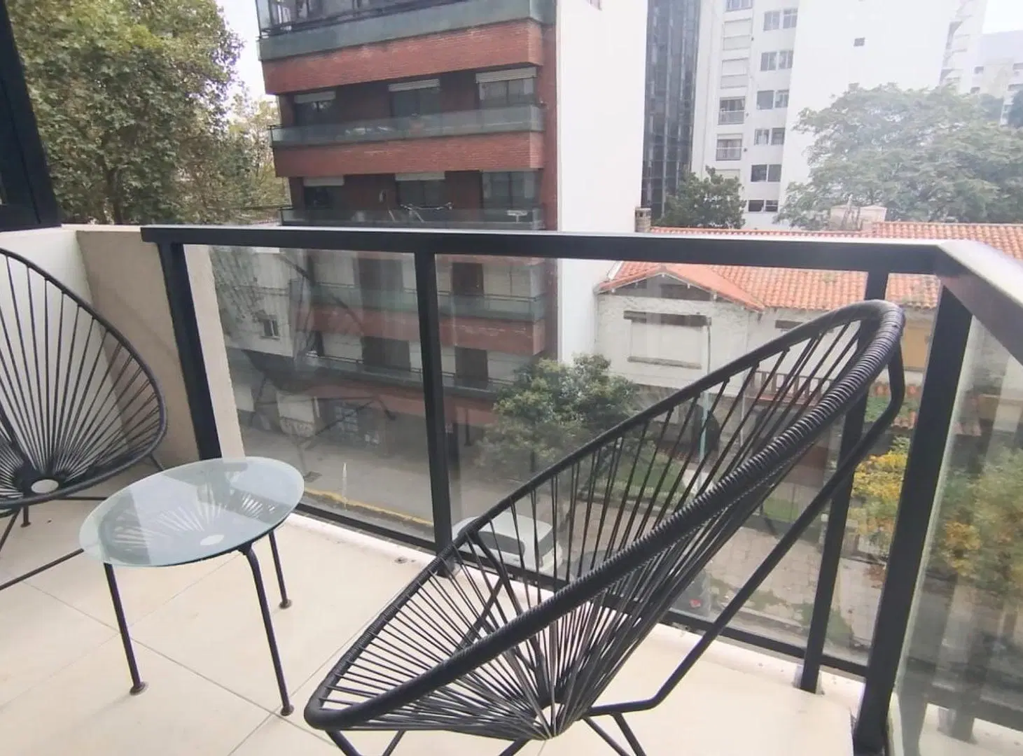Departamento 3 ambientes a la calle con balcón y baulera 4