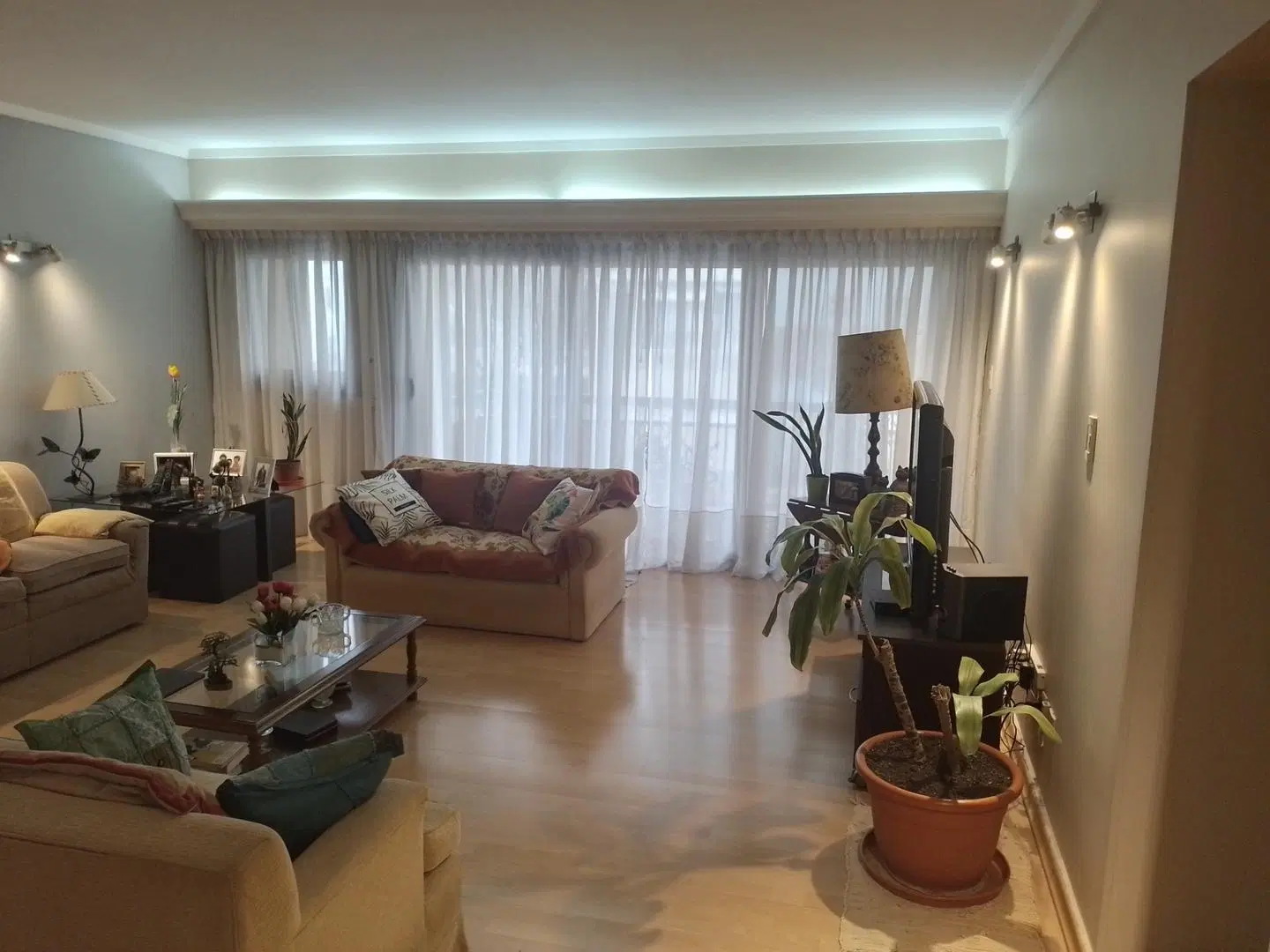 Depto de 4 ambientes c/ dep y cochera - Mitre 2100 2