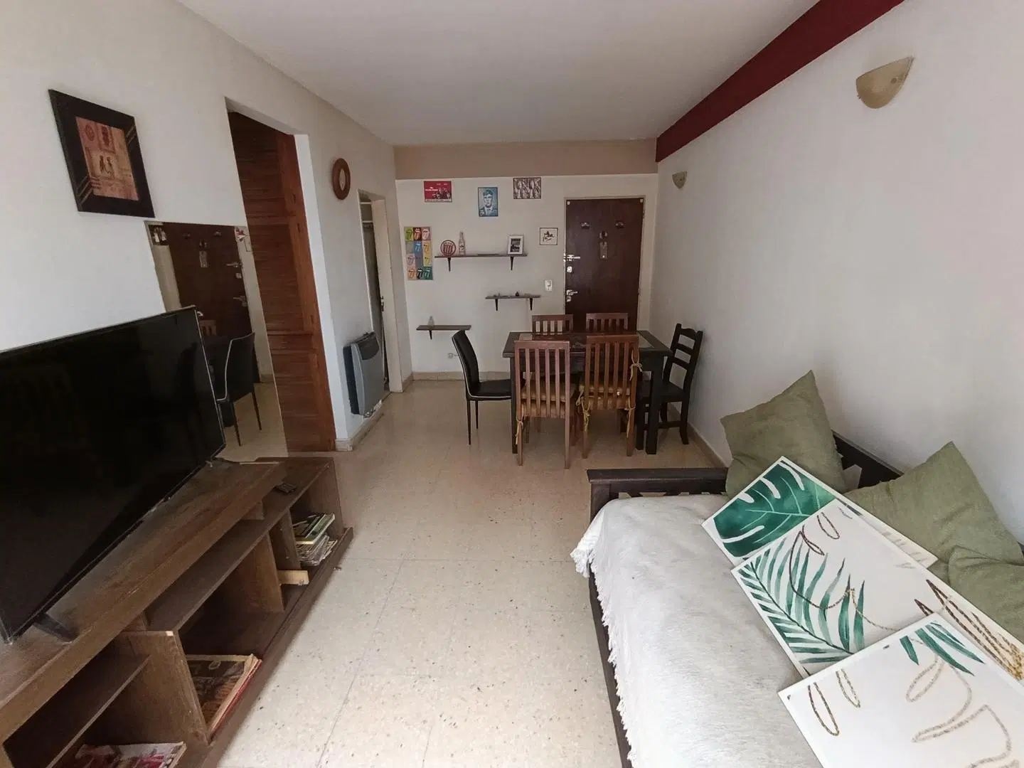 Departamento de dos ambientes a la calle 3