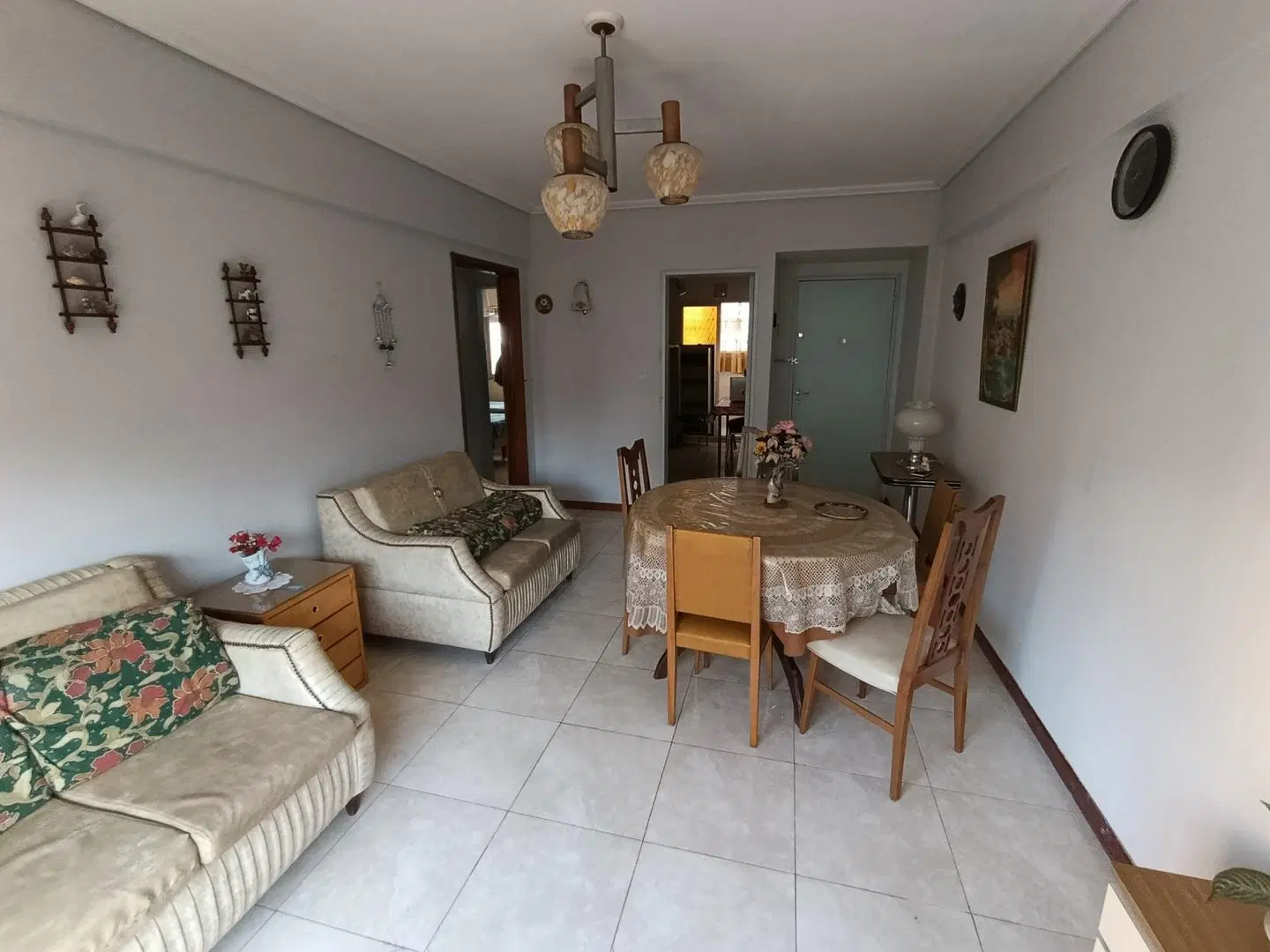 Departamento de 3 ambientes a la calle 3