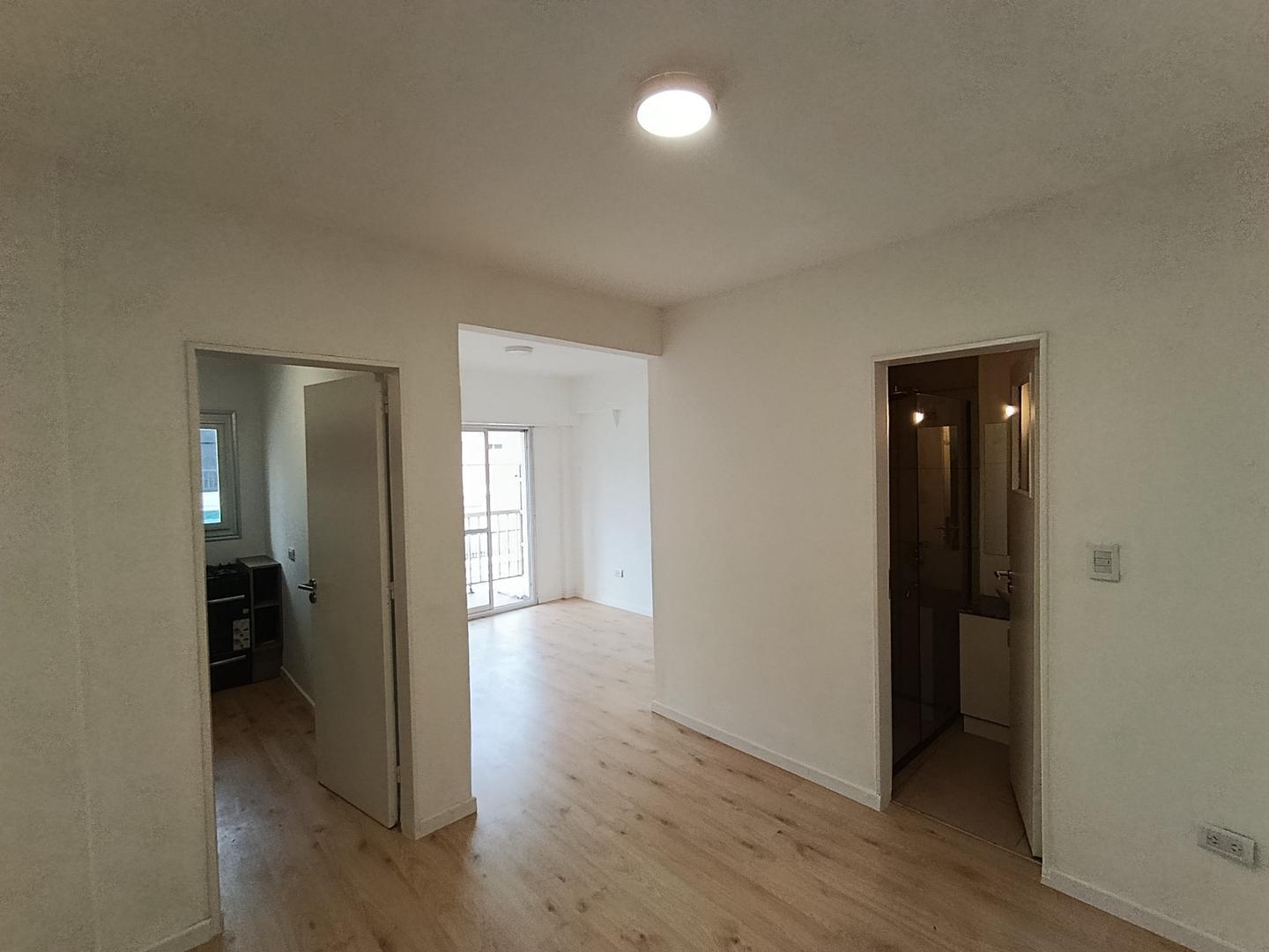 Foto de Departamento de 1 ambiente a la calle, imagen 1