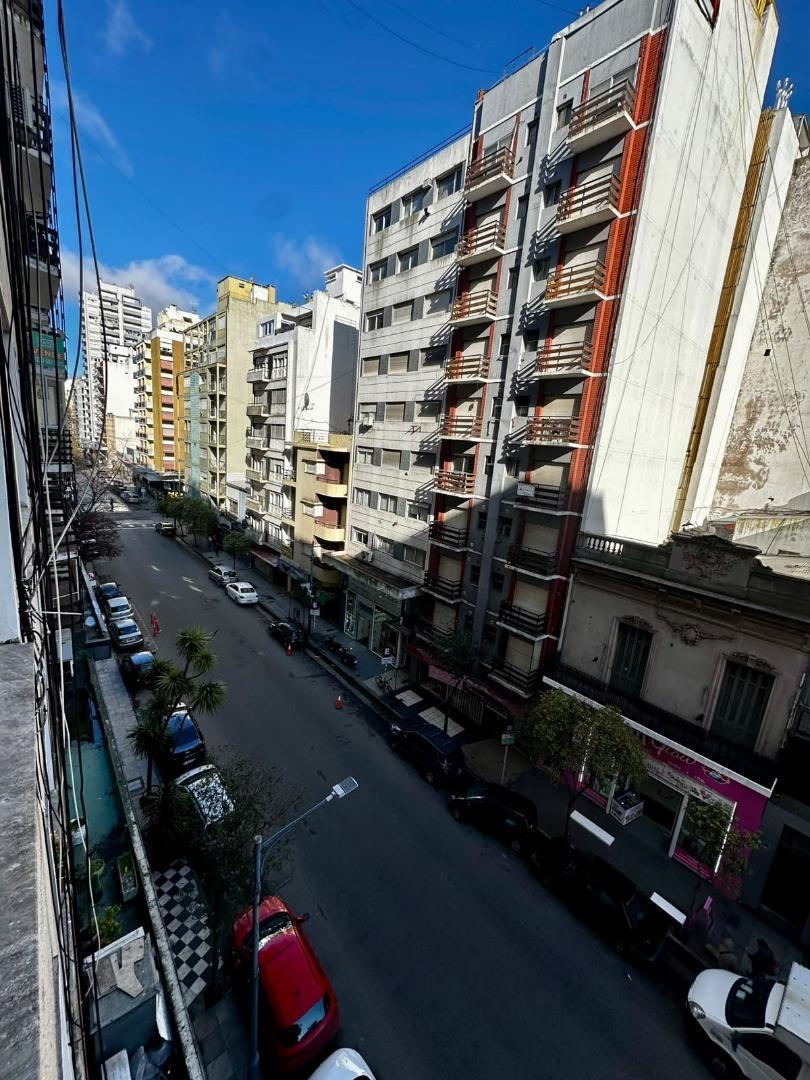 Foto de Departamento 3 ambientes a la calle, imagen 2