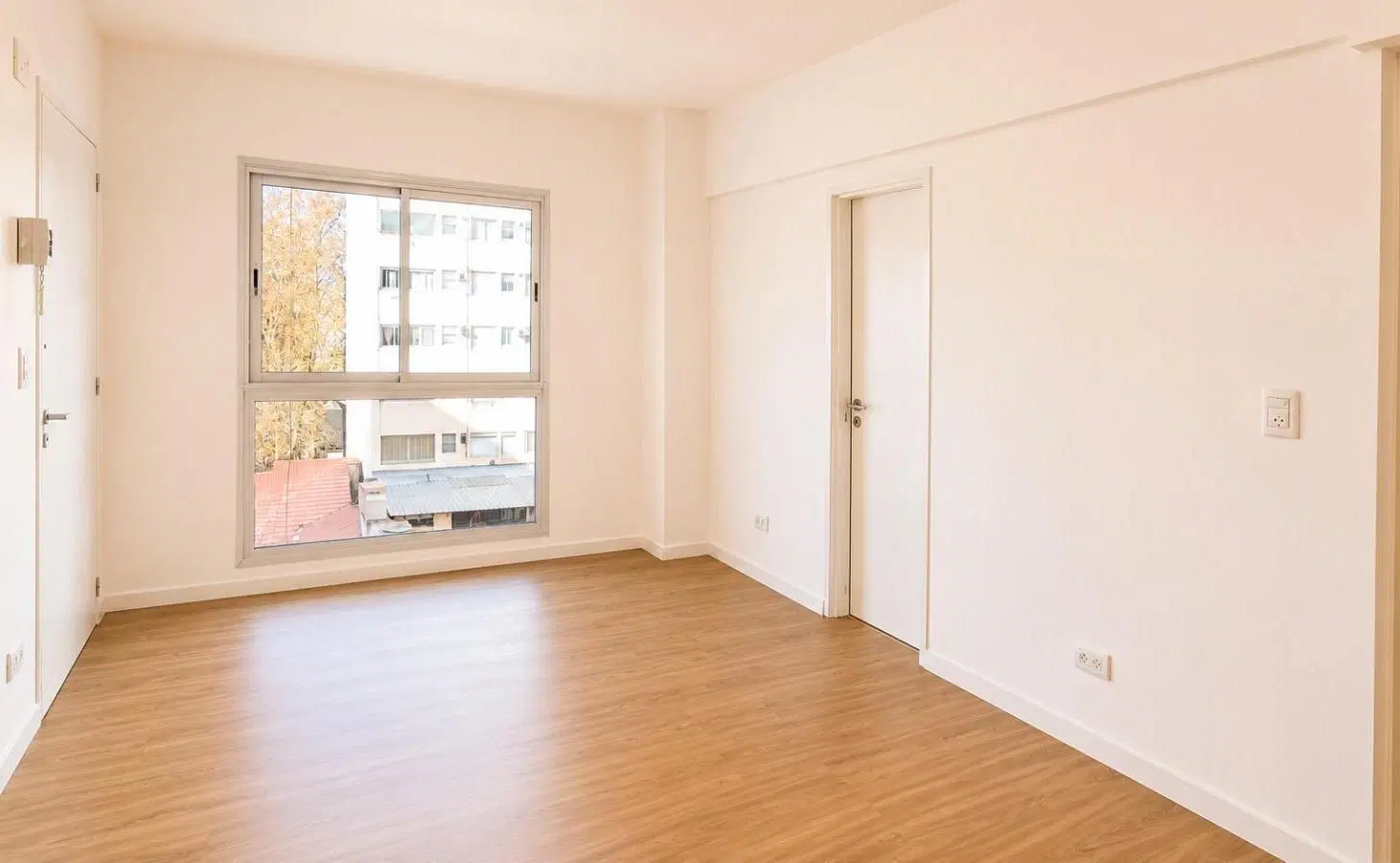 DepartamentoDepartamento 3 ambientes reciclado a nuevo con cochera – Zona Aldrey 1