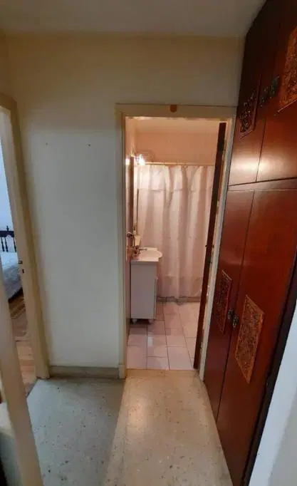 Venta departamento 2 ambientes al frente con balcón - Zona Plaza Colón 8