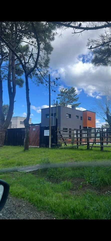 Foto de Casa en dos plantas c/ pileta en La Caleta, imagen 4