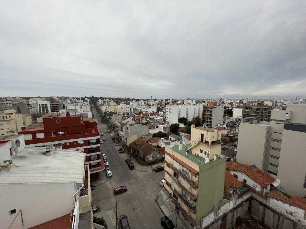 Venta Departamento de 4 Ambientes Cochera Doble. Güemes, Mar del Plata 3