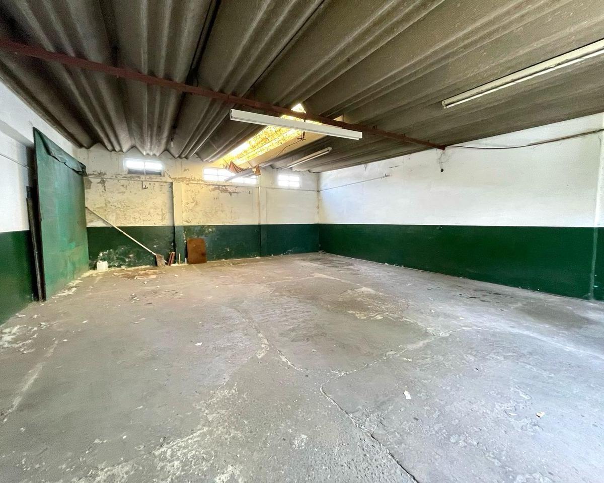 Galpón en Bernardino Rivadavia 4