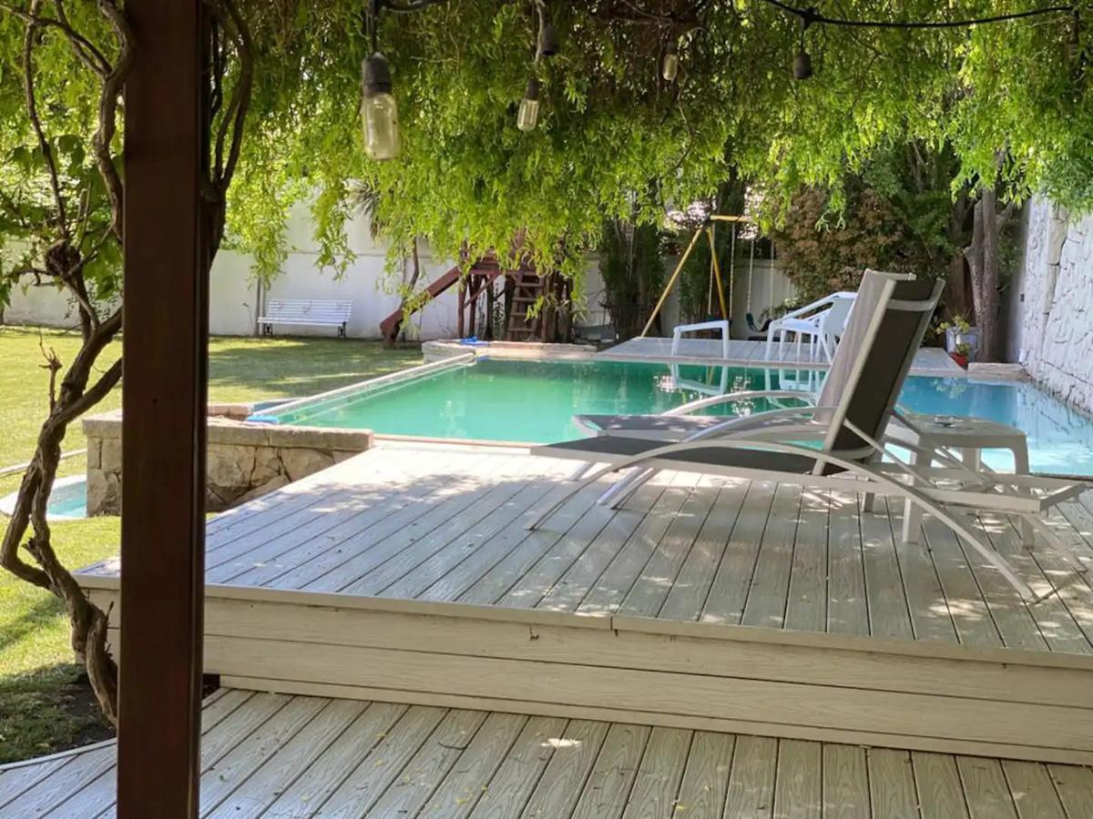 Foto de Venta. Chalet-Residencia de 7 ambientes en Barrio Los Troncos, Mar del, imagen 2
