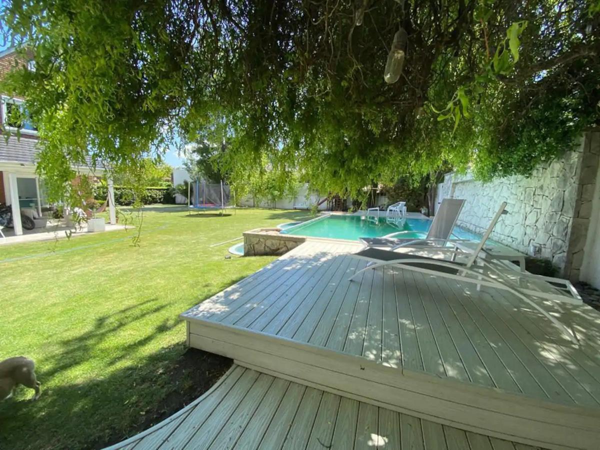 Venta. Chalet - Residencia de 7 Ambientes en Barrio Los Troncos, Mar del Plata 5