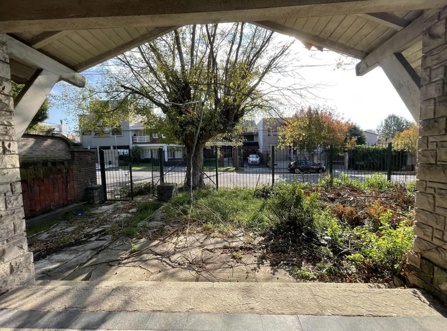 VENTA OPORTUNIDAD Lote en Barrio Los Troncos. Güemes, Mar del Plata 2