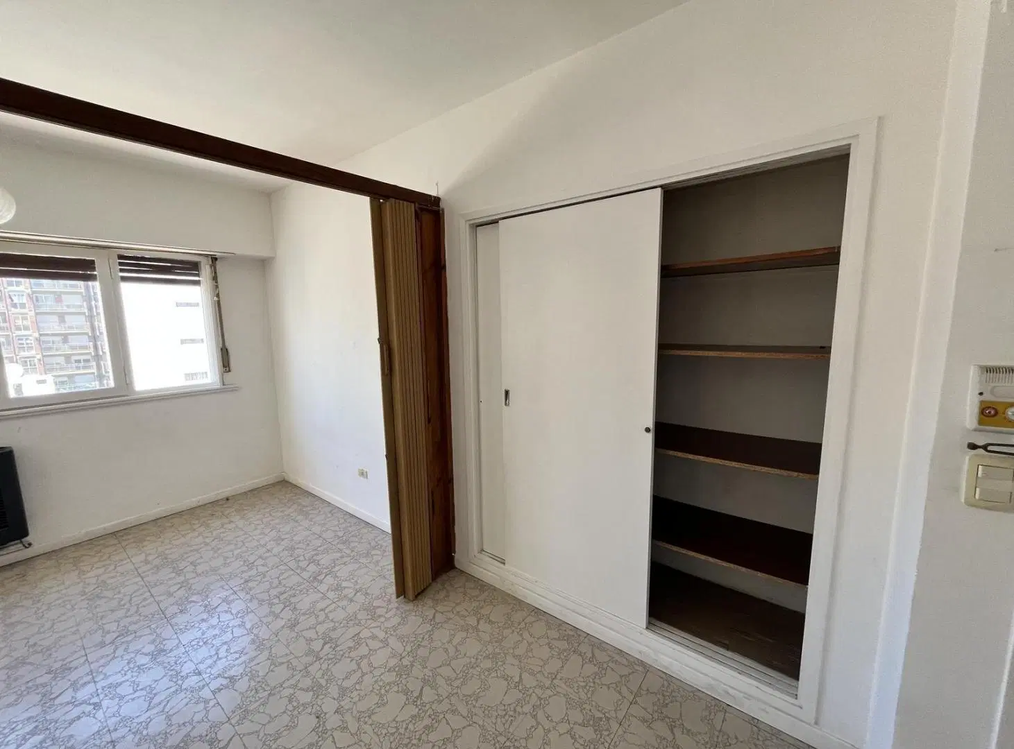 VENTA MONOAMBIENTE AL CONTRAFRENTE ABIERTO ZONA PLAZA COLÓN 3