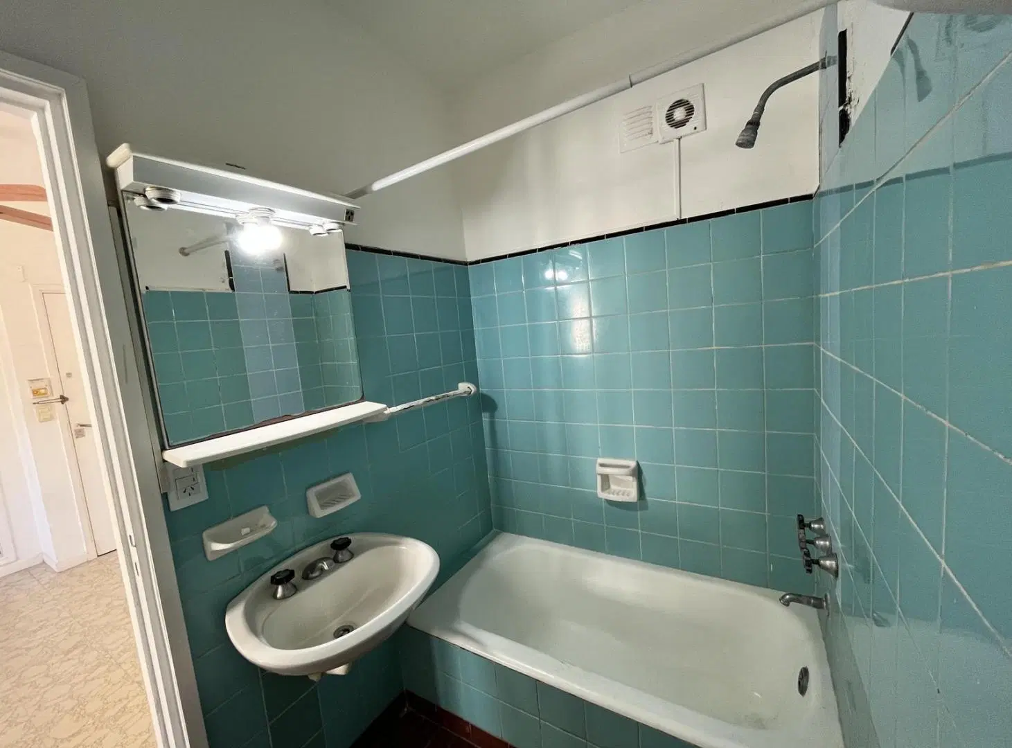 VENTA MONOAMBIENTE AL CONTRAFRENTE ABIERTO ZONA PLAZA COLÓN 1